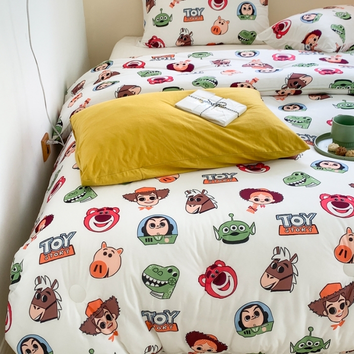 91家纺网 家纺一手货源 找家纺 星期八 2022新款迪士尼春秋被冬被 玩具总动员