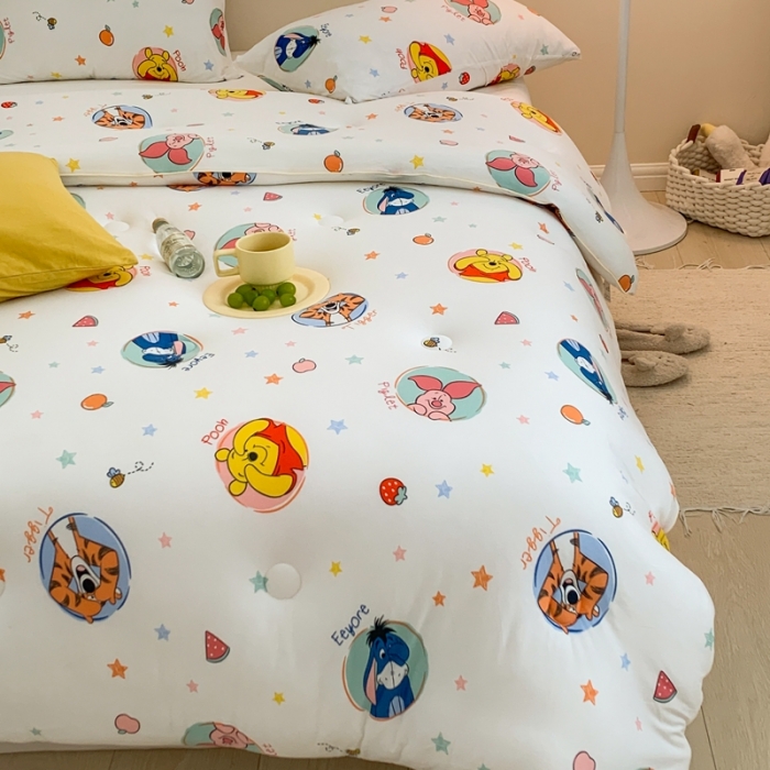 91家纺网 家纺一手货源 找家纺 星期八 2022新款迪士尼春秋被冬被 维尼家族