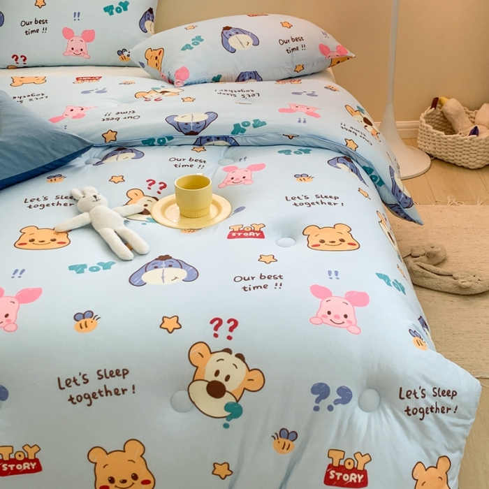 91家纺网 家纺一手货源 找家纺 星期八 2022新款迪士尼春秋被冬被 维尼乐园