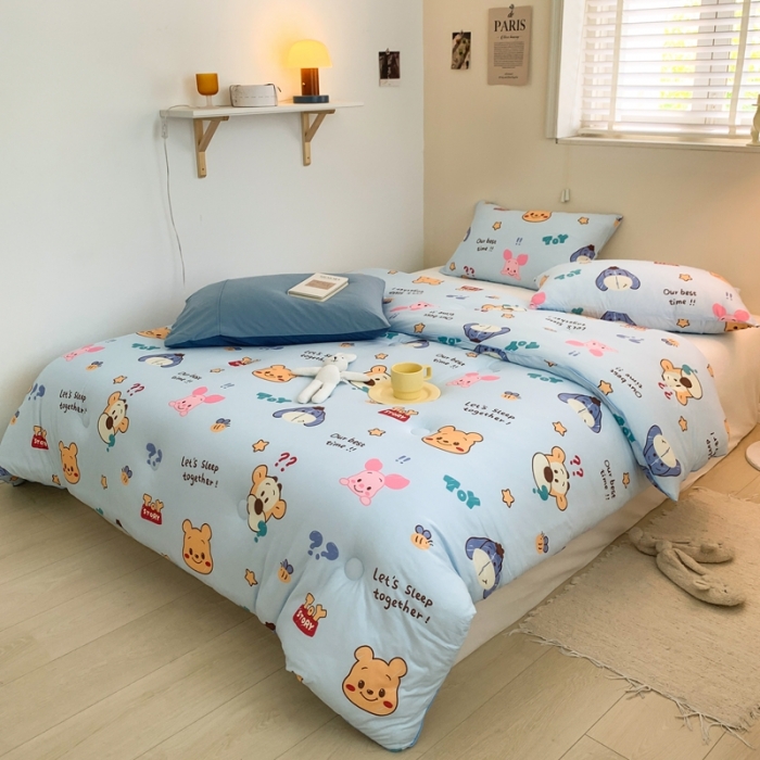 91家纺网 家纺一手货源 找家纺 星期八 2022新款迪士尼春秋被冬被 维尼乐园