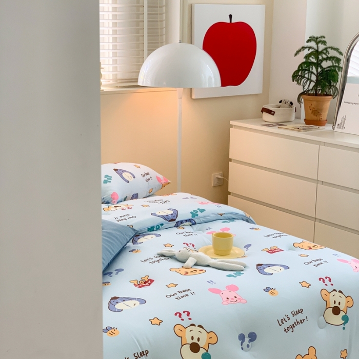 91家纺网 家纺一手货源 找家纺 星期八 2022新款迪士尼春秋被冬被 维尼乐园