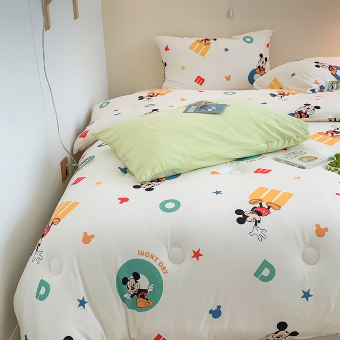 91家纺网 家纺一手货源 找家纺 星期八 2022新款迪士尼春秋被冬被 m米奇