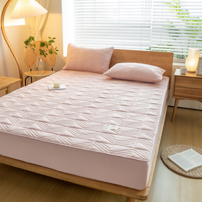 91家纺网 家纺一手货源 找家纺 给笠 2023新款A类原棉夹棉大豆床笠 几何格-淡粉