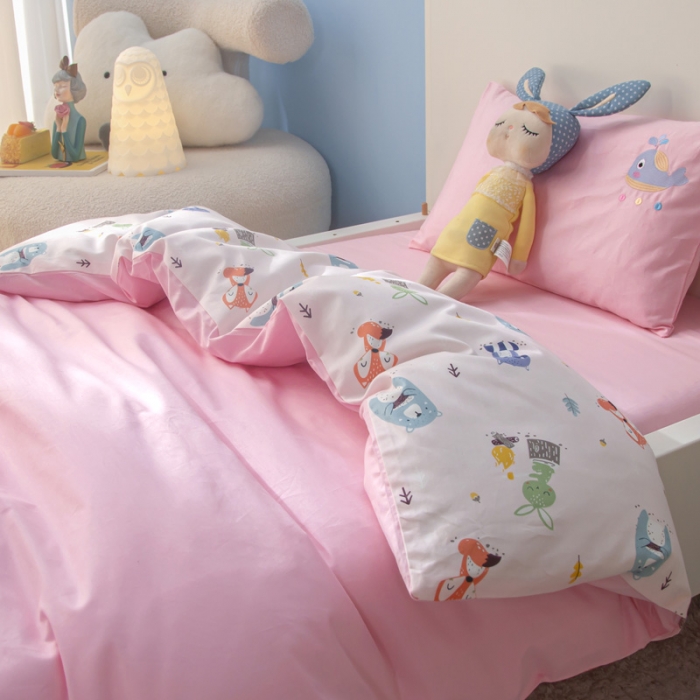 91家纺网 家纺一手货源 找家纺 喜多兔 2022新款小小梦幼儿园三件套 小小梦粉狐狸宝贝