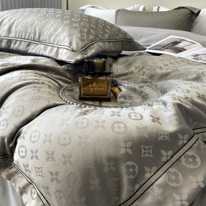 91家纺网 家纺一手货源 找家纺 优悦生活馆 2024新款工艺款提花磨毛四件套 路易世家-灰