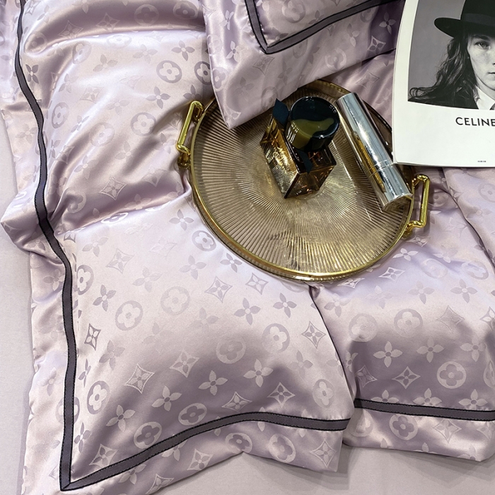 91家纺网 家纺一手货源 找家纺 优悦生活馆 2024新款工艺款提花磨毛四件套 路易世家-浅紫