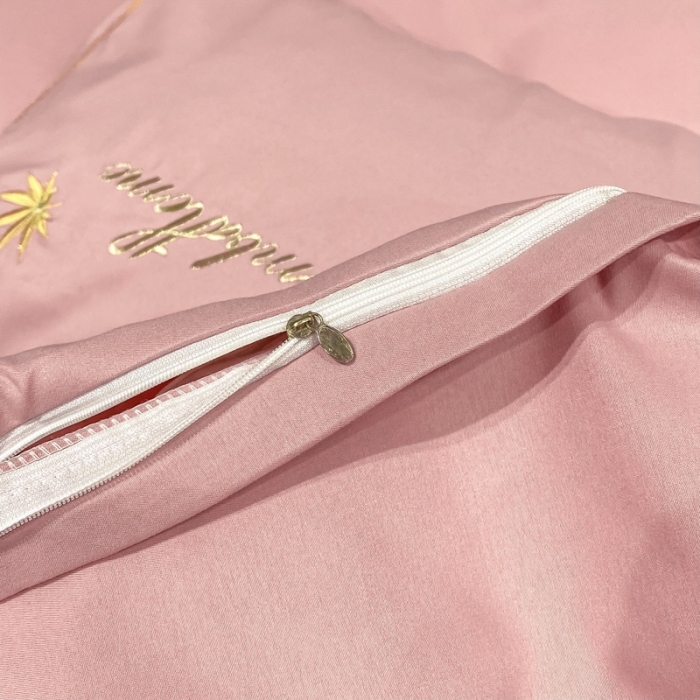 91家纺网 家纺一手货源 找家纺 靓生活2022新款磨毛刺绣四件套轻奢风 伯尔曼-贵妃粉