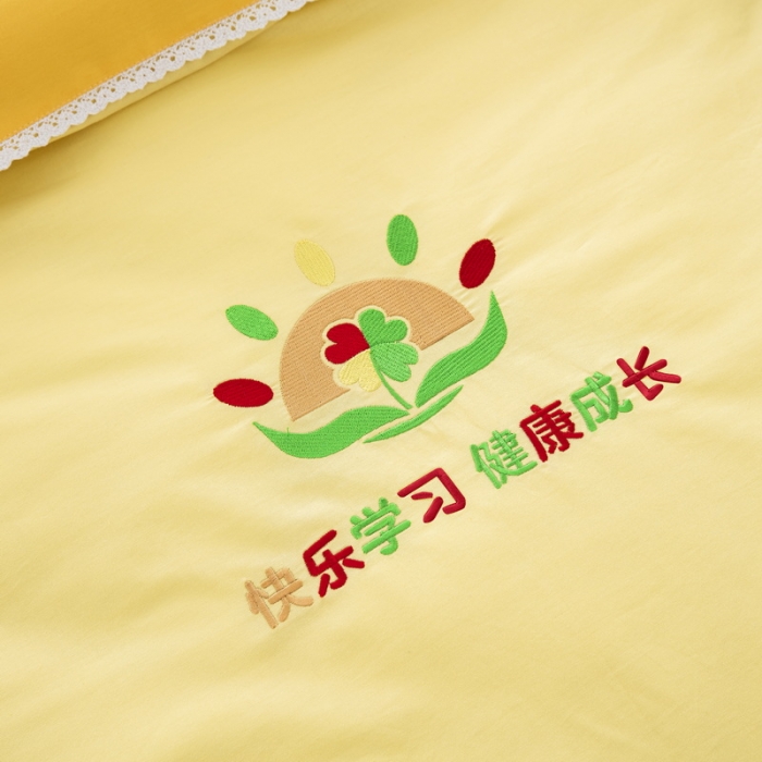 91家纺网 家纺一手货源 找家纺 乐秀22新款绣花款40支全棉幼儿园被子三件套六件套 三拼-黄