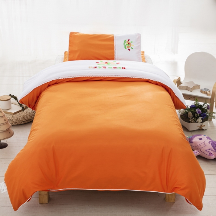 91家纺网 家纺一手货源 找家纺 乐秀22新款绣花款40支全棉幼儿园被子三件套六件套 双拼-橙