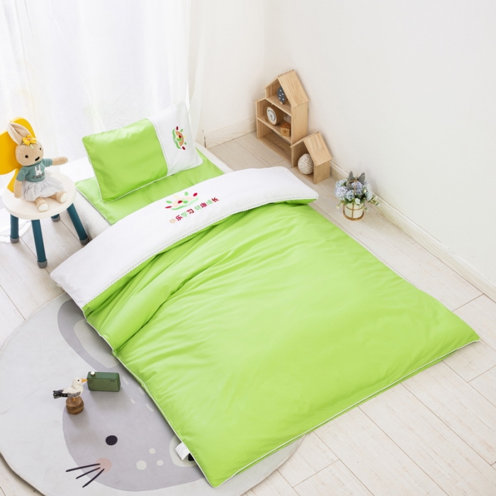 91家纺网 家纺一手货源 找家纺 乐秀22新款绣花款40支全棉幼儿园被子三件套六件套双拼-果绿