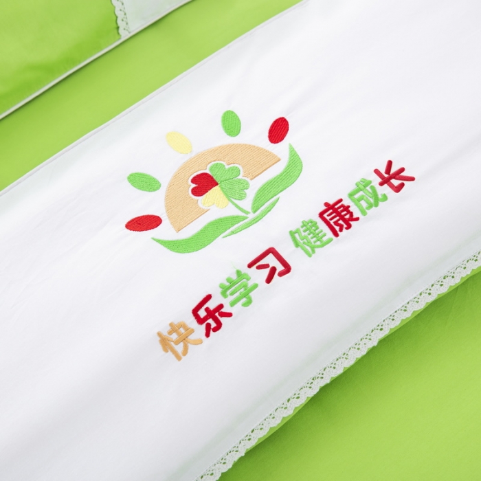 91家纺网 家纺一手货源 找家纺 乐秀22新款绣花款40支全棉幼儿园被子三件套六件套双拼-果绿