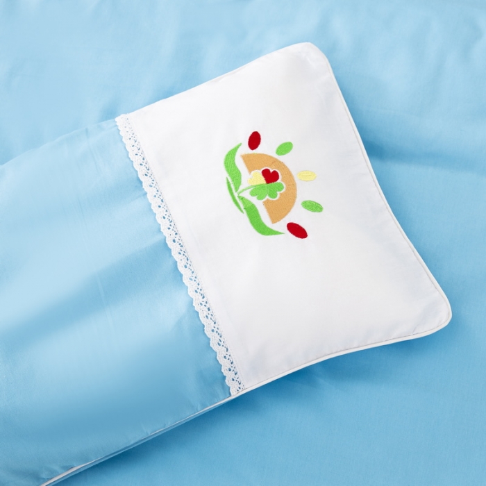 91家纺网 家纺一手货源 找家纺 乐秀22新款绣花款40支全棉幼儿园被子三件套六件套 双拼-蓝