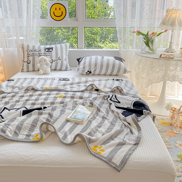 91家纺网 家纺一手货源 找家纺 慕尚家纺 2022新款300g雪绒绒牛奶毛毯 背影猫咪