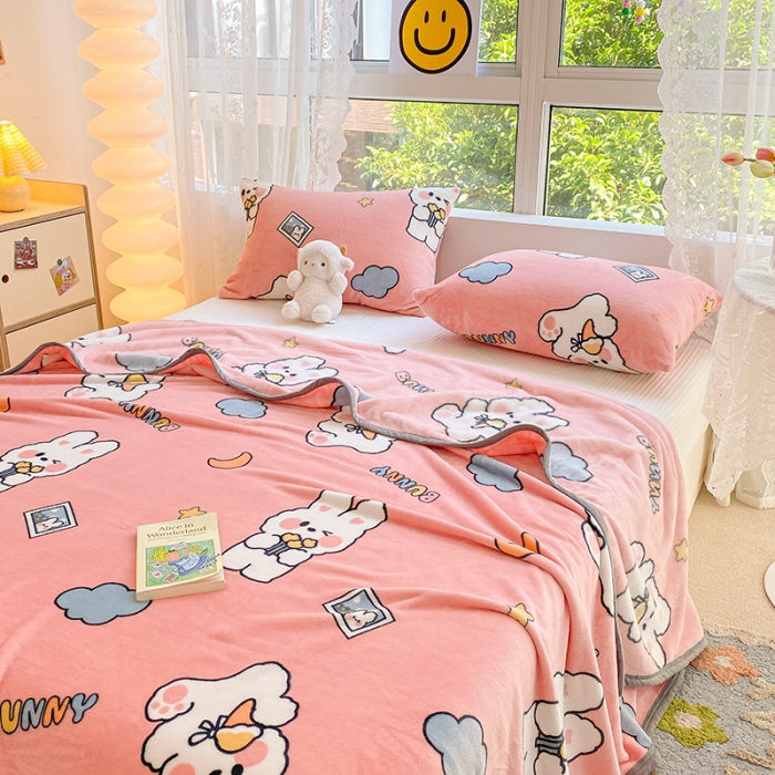 91家纺网 家纺一手货源 找家纺 慕尚家纺 2022新款300g雪绒绒牛奶毛毯 快乐小兔