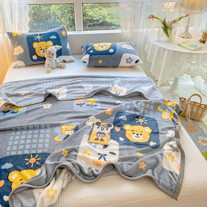 91家纺网 家纺一手货源 找家纺 慕尚家纺 2022新款300g雪绒绒牛奶毛毯 快乐熊