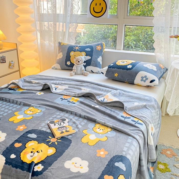 91家纺网 家纺一手货源 找家纺 慕尚家纺 2022新款300g雪绒绒牛奶毛毯 快乐熊