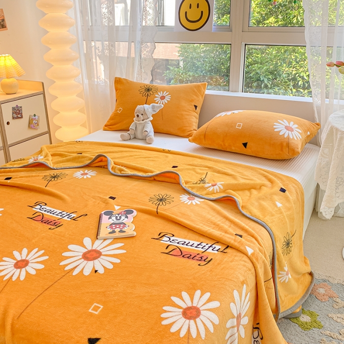 91家纺网 家纺一手货源 找家纺 慕尚家纺 2022新款300g雪绒绒牛奶毛毯 幸运花