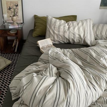 91家纺网 家纺一手货源 找家纺 恋恋三季全棉色织水洗棉VINTAGE中古风条纹-橄榄绿+米色