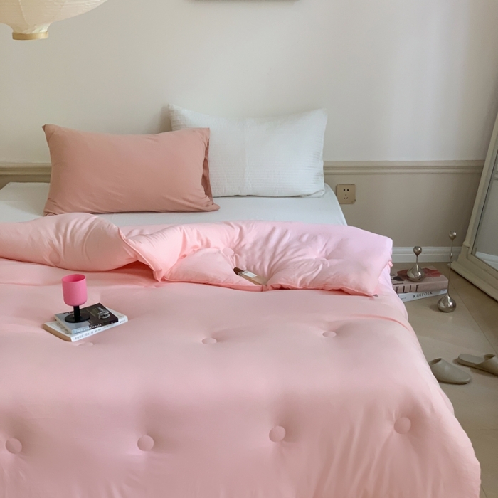 91家纺网 家纺一手货源 找家纺 星期八2022新款水洗棉纯色春夏秋冬被 粉色