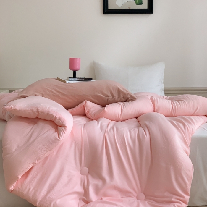 91家纺网 家纺一手货源 找家纺 星期八2022新款水洗棉纯色春夏秋冬被 粉色