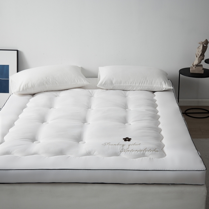 91家纺网 家纺一手货源 找家纺 卡派家纺 2022绣花大豆纤维立体床垫 高雅-白