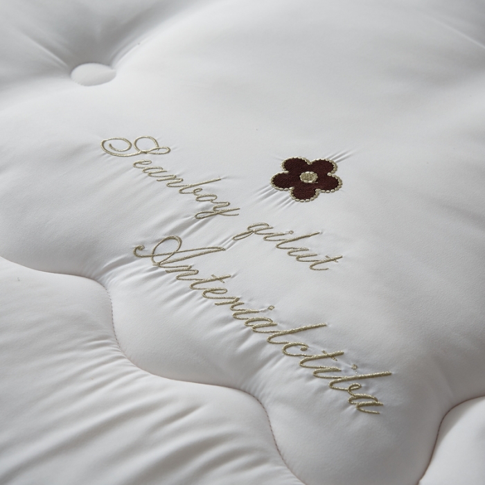 91家纺网 家纺一手货源 找家纺 卡派家纺 2022绣花大豆纤维立体床垫 高雅-白