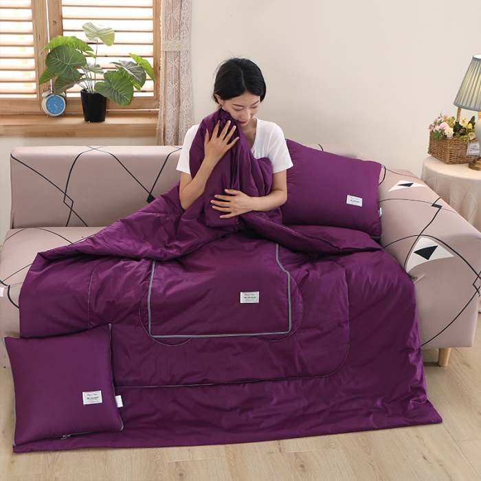 91家纺网 家纺一手货源 找家纺 照世家纺 2022新款13372全棉贴布绣系列抱枕被 帝王紫