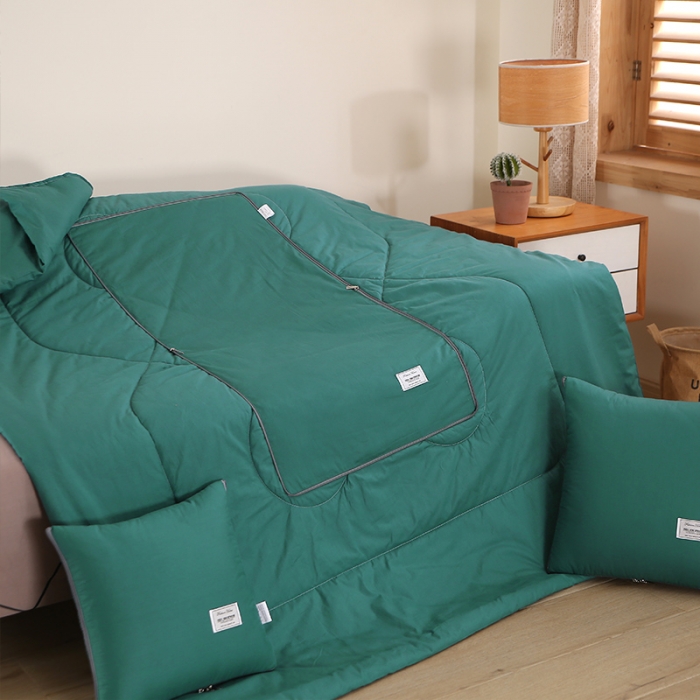 91家纺网 家纺一手货源 找家纺 照世家纺 2022新款13372全棉贴布绣系列抱枕被 湖蓝