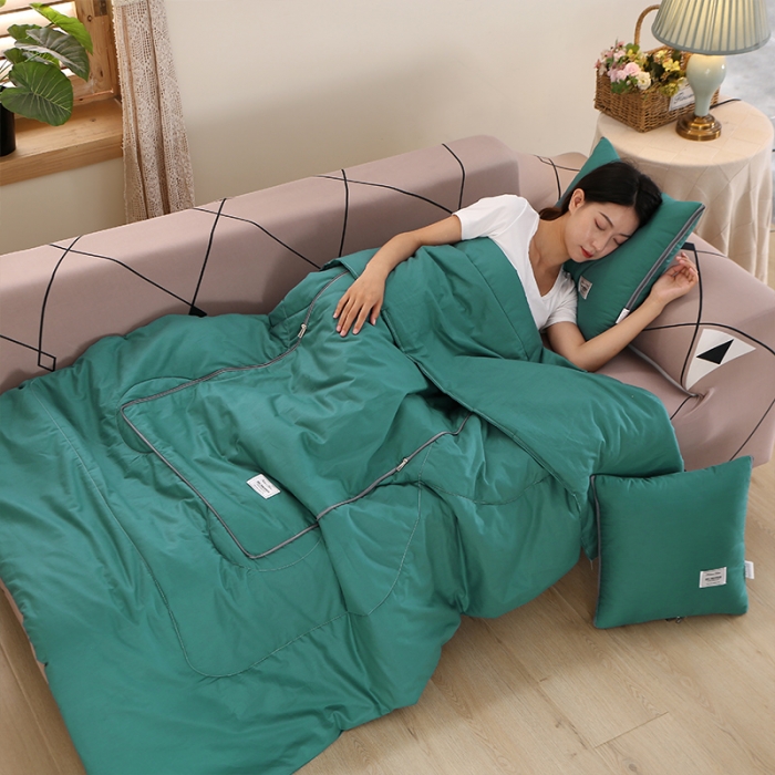 91家纺网 家纺一手货源 找家纺 照世家纺 2022新款13372全棉贴布绣系列抱枕被 湖蓝