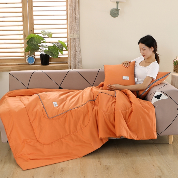 91家纺网 家纺一手货源 找家纺 照世家纺 2022新款13372全棉贴布绣系列抱枕被 橘黄