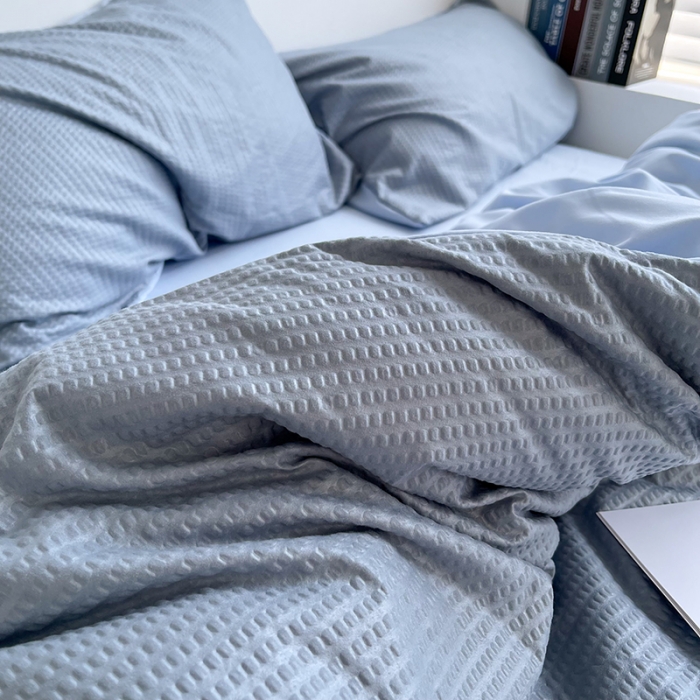 91家纺网 家纺一手货源 找家纺 曼谷 新款泡泡四件套博主同款立体小泡芙四件套 雾蓝泡泡