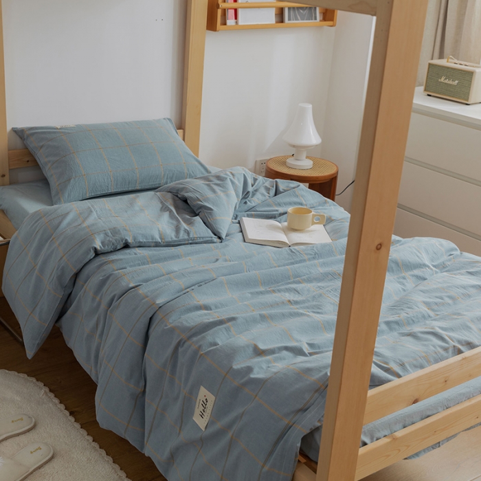 91家纺网 家纺一手货源 找家纺 北欧良品2022新款A类纯色织水洗棉学生上下铺四件套 金线格蓝