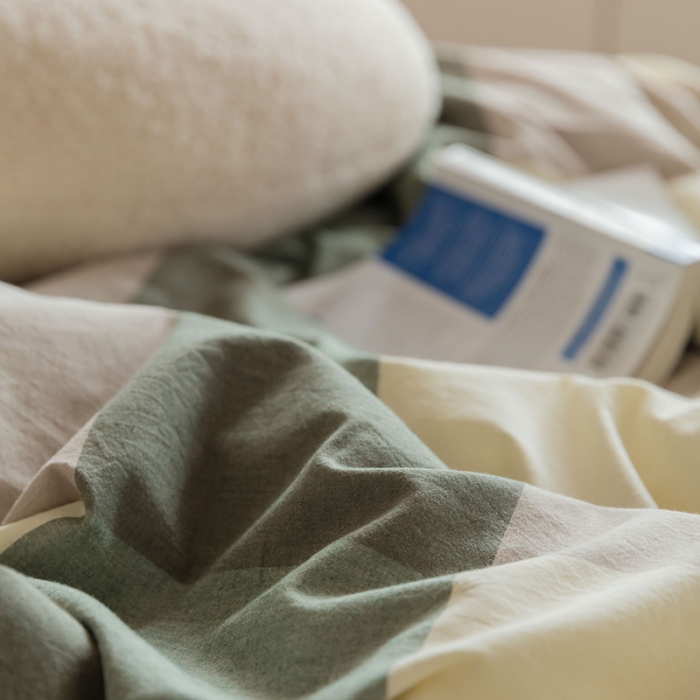 91家纺网 家纺一手货源 找家纺 北欧良品2022新款A类纯色织水洗棉学生上下铺四件套 绿灰大格