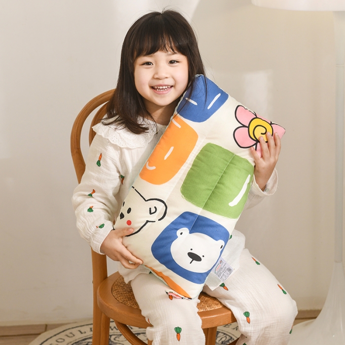 91家纺网 家纺一手货源 找家纺 十九色 儿童豆豆凉枕四季枕定型枕30*50cm 简单爱