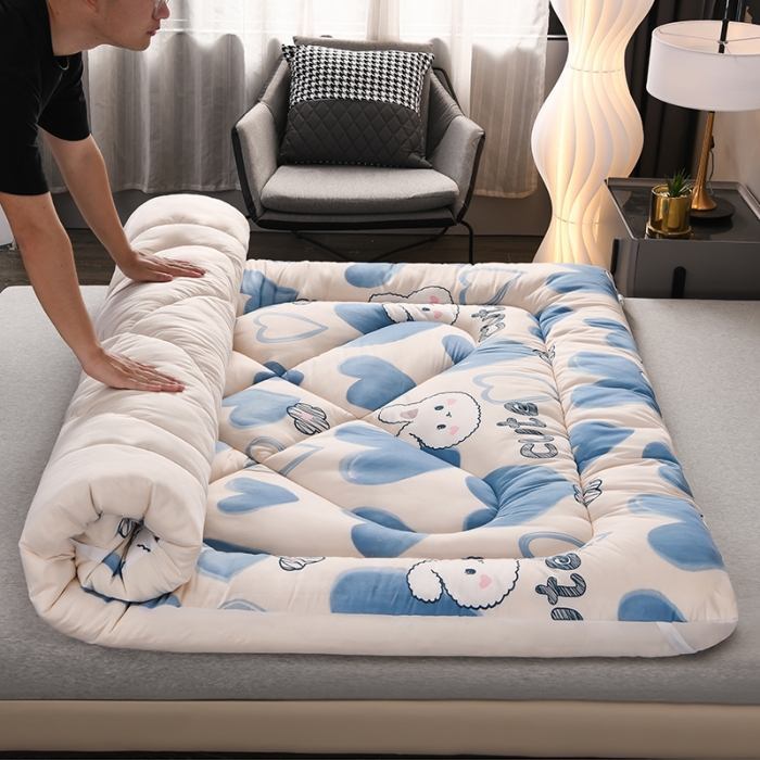 91家纺网 家纺一手货源 找家纺 富威堡家纺2023新款亲肤棉印花床垫 爱心兔