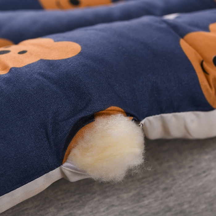 91家纺网 家纺一手货源 找家纺 富威堡家纺2023新款亲肤棉印花床垫 卡通熊