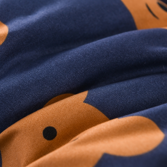 91家纺网 家纺一手货源 找家纺 富威堡家纺2023新款亲肤棉印花床垫 卡通熊