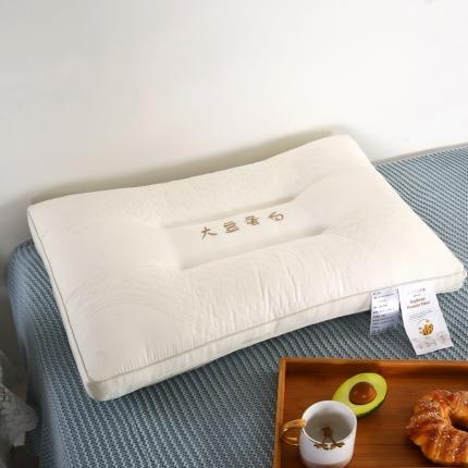 91家纺网 家纺一手货源 找家纺 总浩宇家纺枕头刺绣高端枕芯成人家用枕定型羽丝绒舒适入眠系列