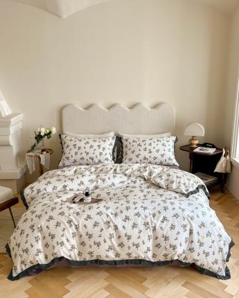 91家纺网 家纺一手货源 找家纺 （总）汇庭 2022新款艾莎四件套棚拍