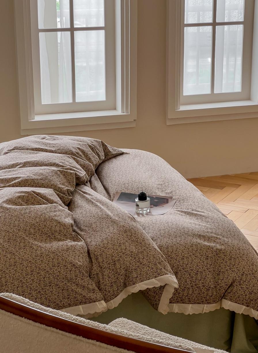 91家纺网 家纺一手货源 找家纺 （总）汇庭 2022新款艾莎四件套棚拍