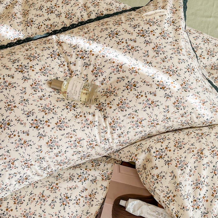 91家纺网 家纺一手货源 找家纺 汇庭 2022新款艾莎四件套棚拍 波纹绿