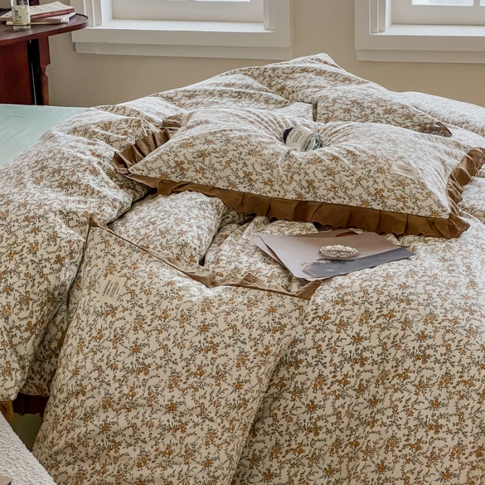 91家纺网 家纺一手货源 找家纺 汇庭 2022新款艾莎四件套棚拍 可可庄园