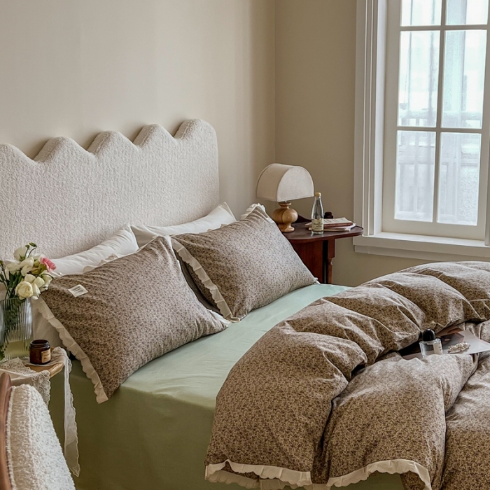 91家纺网 家纺一手货源 找家纺 汇庭 2022新款艾莎四件套棚拍 琳德