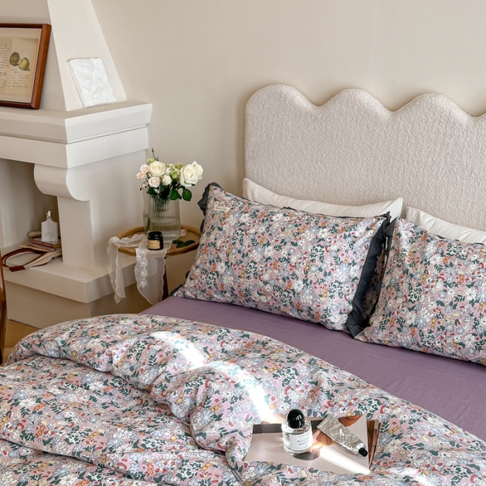 91家纺网 家纺一手货源 找家纺 汇庭 2022新款艾莎四件套棚拍 兔斯基