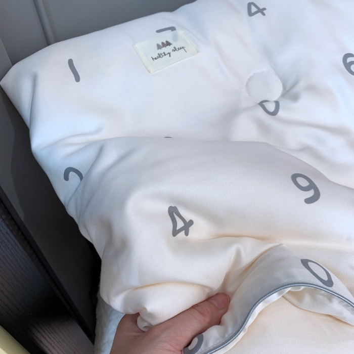 91家纺网 家纺一手货源 找家纺 汇庭 2022新款2米天丝棉夏被 小幸运