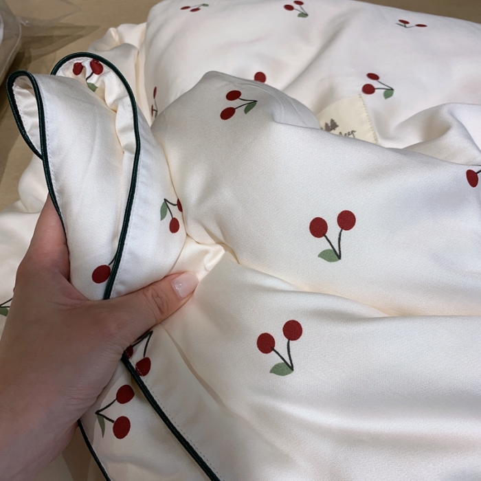 91家纺网 家纺一手货源 找家纺 汇庭 2022新款2米天丝棉夏被 小樱桃