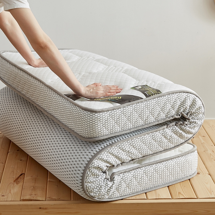 91家纺网 家纺一手货源 找家纺 优莱床垫 2024新款乳胶记忆海棉中国结款床垫 学生床垫中国结白