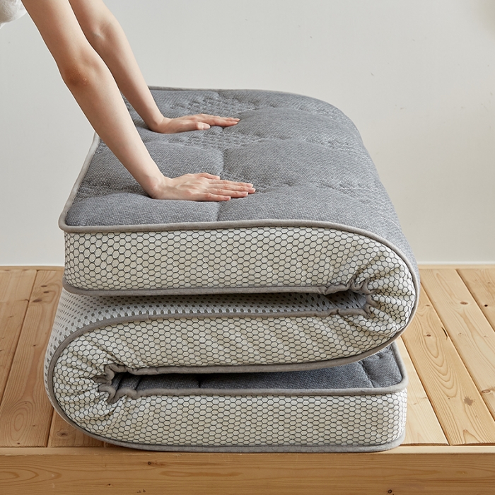 91家纺网 家纺一手货源 找家纺 优莱床垫 2024新款乳胶记忆海棉中国结款床垫 学生床垫中国结灰