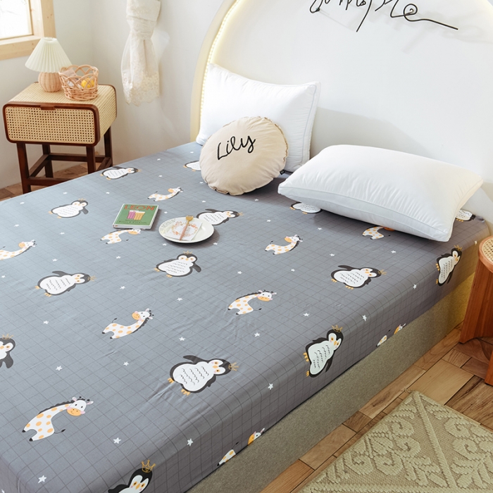 91家纺网 家纺一手货源 找家纺 甜之梦 新款12868全棉印花系列单床笠（可接缺角异型） 萌企鹅