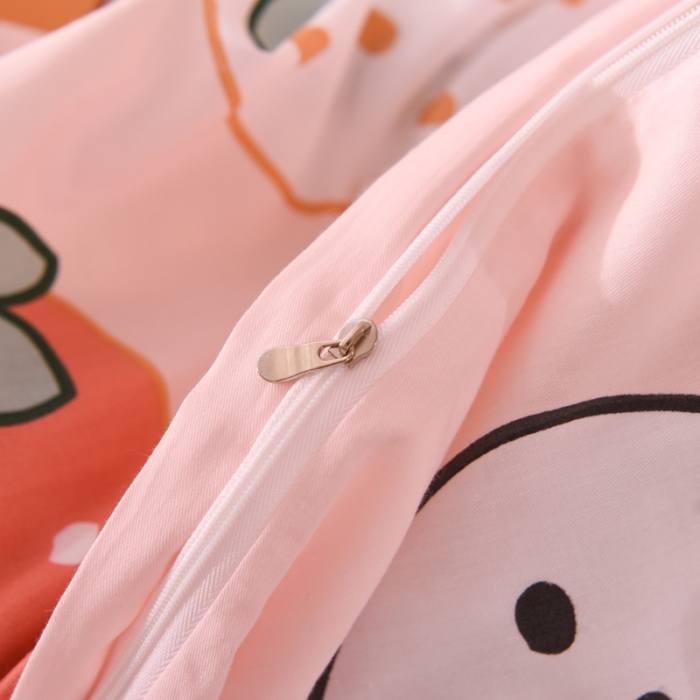 91家纺网 家纺一手货源 找家纺 甜之梦 2025新款纯棉印花12868四件套 草莓乐园